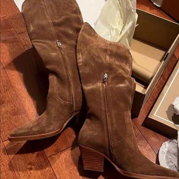 Dolce Vita RAJ Suede Heeled Boots - Picture 5 of 7